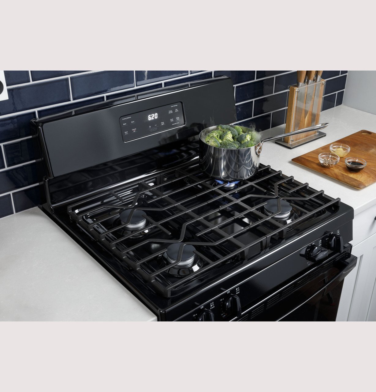 30-Inch Free-Standing Gas Range with 4.8 Cu. Ft. Oven – Stainless Steel Gas Cooktop Range with Continuous Grates - Image 2
