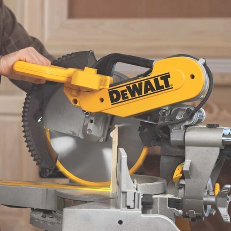12" Sliding Compound Miter Saw, 1675W Corded Electric Tool with Variable Speed, Dual Bevel & Precision Shadow Line Cutting System - Image 7