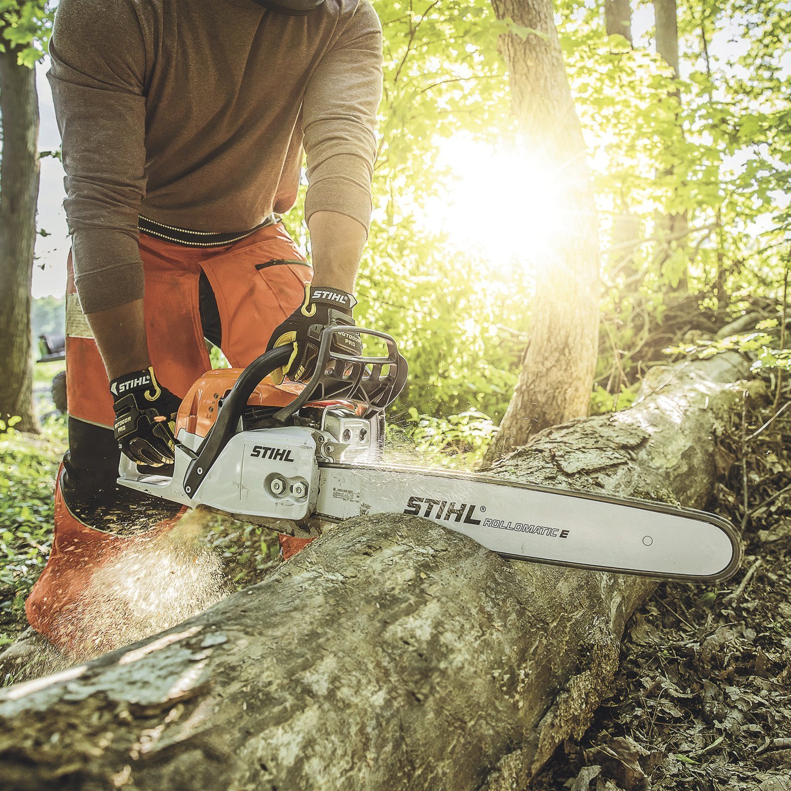 Gas-Powered Chainsaw – 55.5cc Engine, 20-Inch Bar, Low-Vibration Forestry & Property Maintenance Saw - Image 7