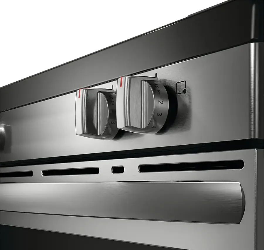 Frigidaire 30″ Electric Range with Air Fry - Image 2