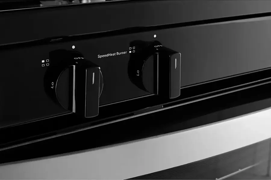 Whirlpool 5.1 Cu. Ft. Freestanding Gas Range with Broiler Drawer - Image 2