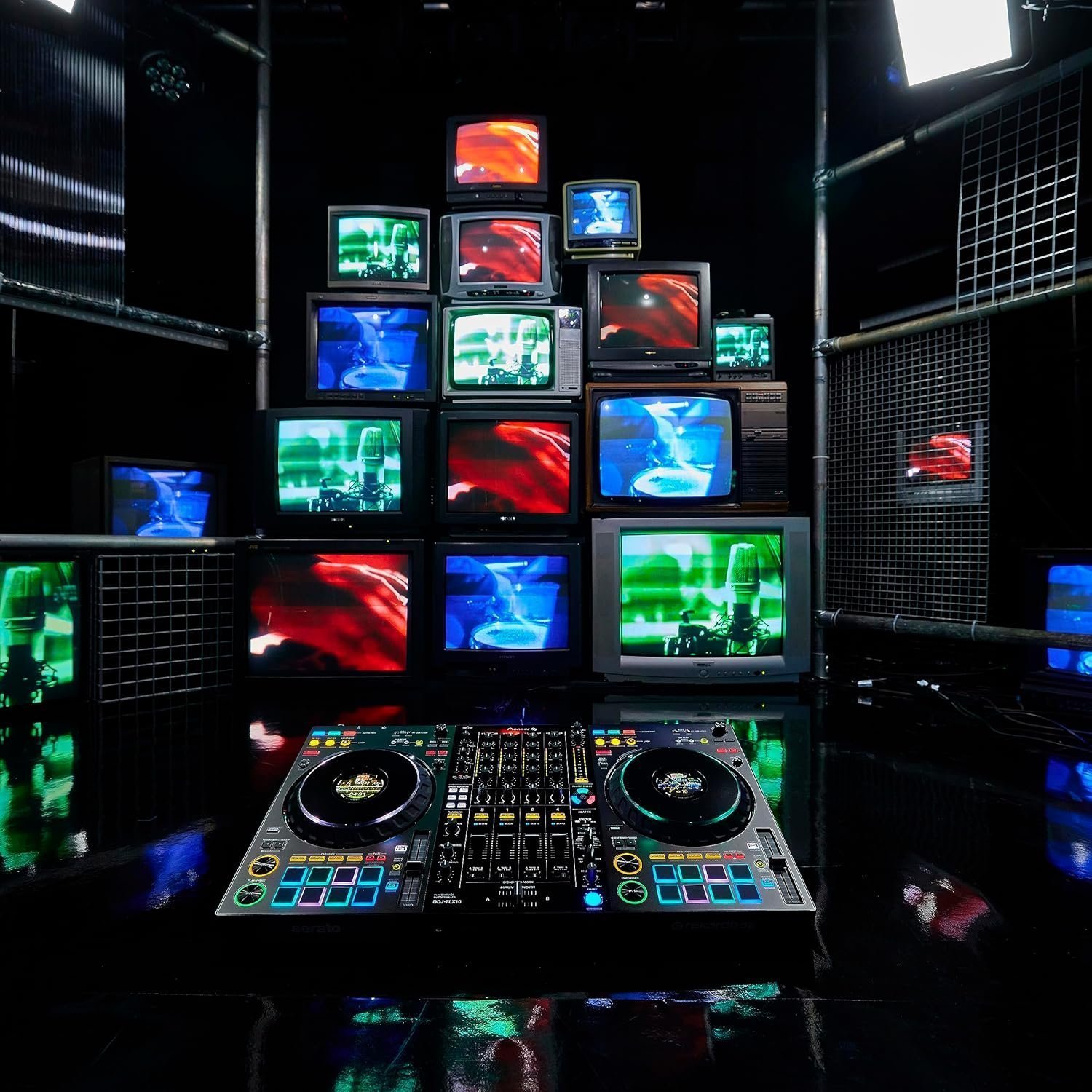 Professional 4-Channel DJ Controller with Real-Time STEMS Control, Full-Size Jog Wheels & Club-Style Performance Layout - Image 17
