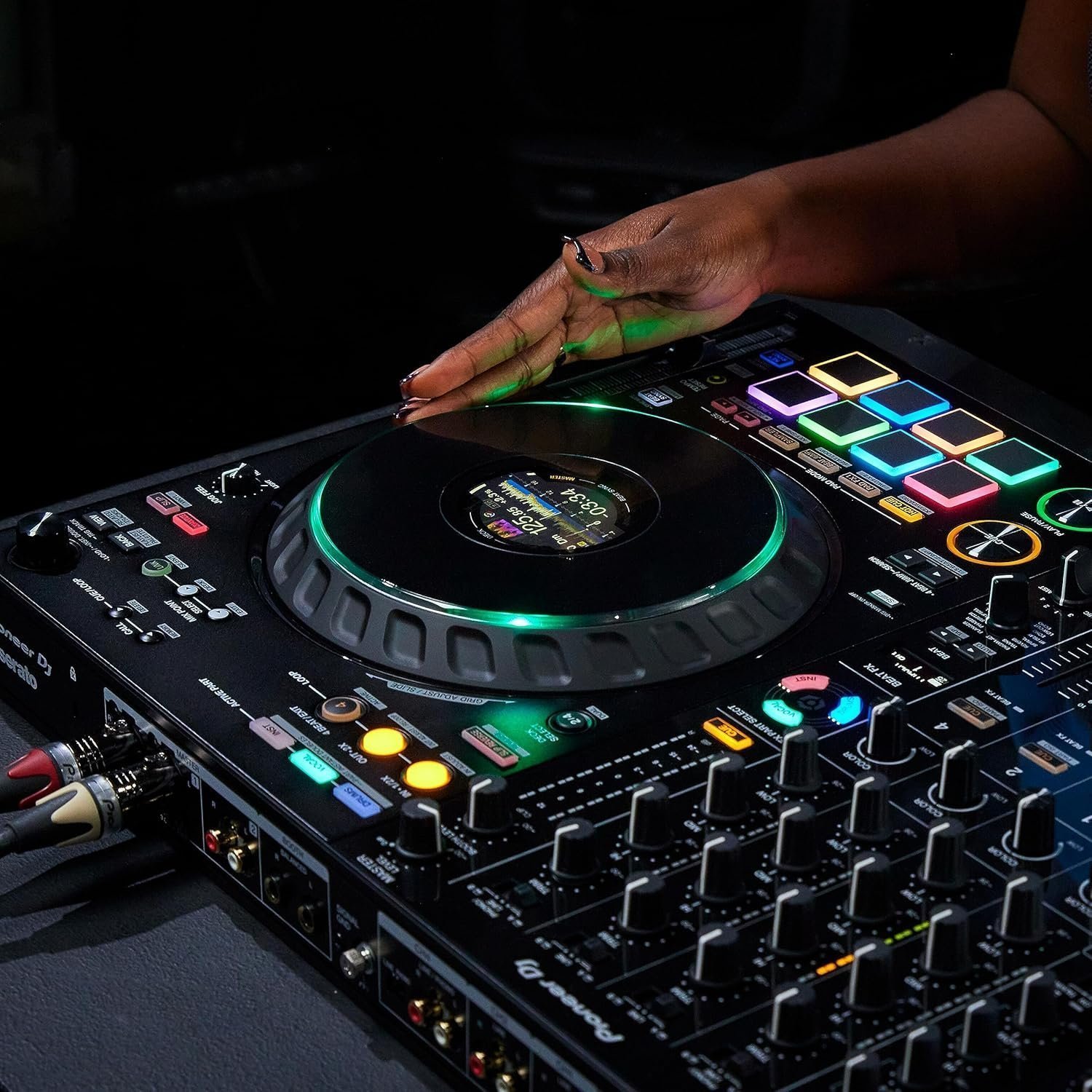 Professional 4-Channel DJ Controller with Real-Time STEMS Control, Full-Size Jog Wheels & Club-Style Performance Layout - Image 7