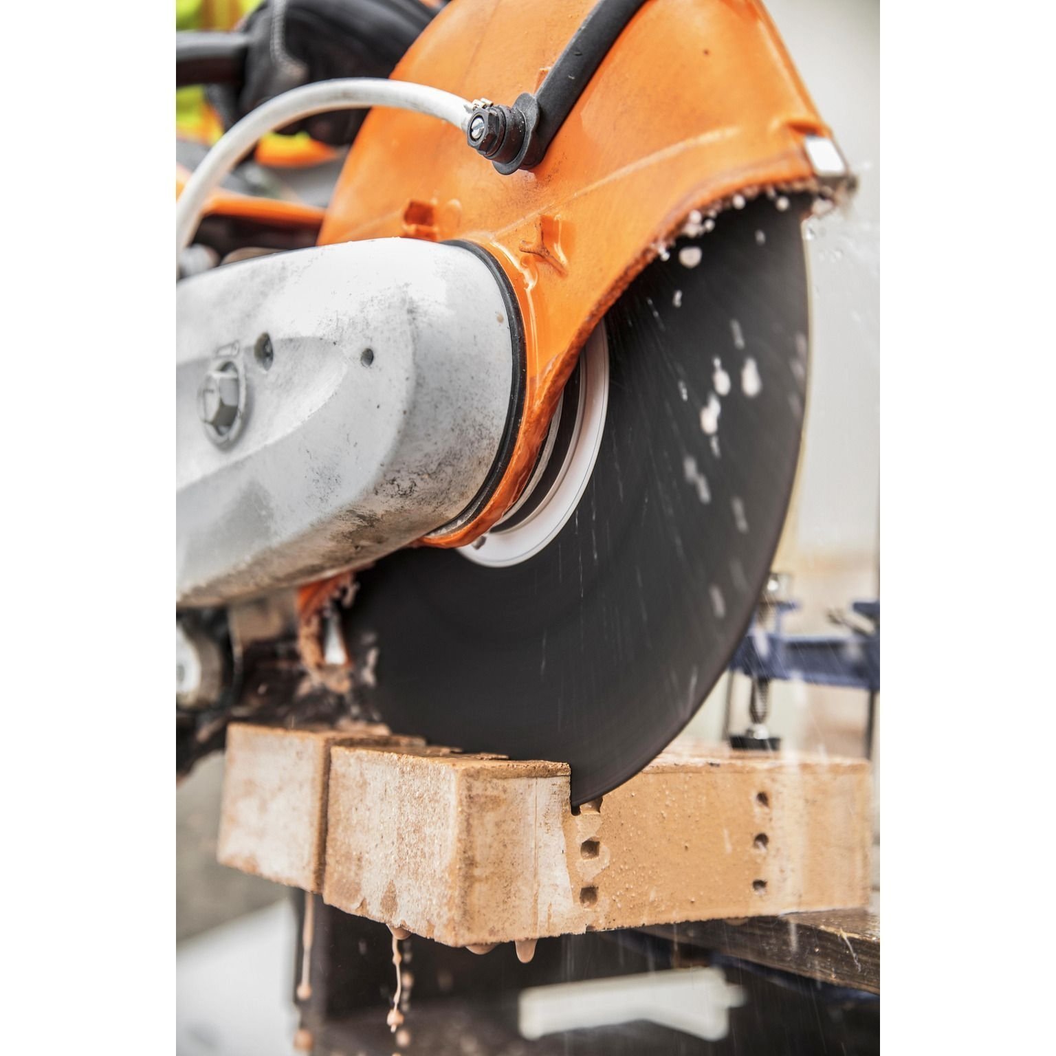 12-Inch Gas-Powered Cut-Off Saw – 4.4 HP 2-Stroke Engine, 12" Cutting Wheel, Heavy-Duty Concrete & Metal Cutting Machine - Image 2